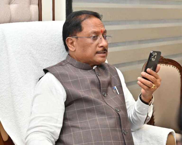 *मुख्यमंत्री श्री विष्णुदेव साय ने बिलासपुर के पास हुई ट्रेन दुर्घटना पर गहरा दुःख व्यक्त किया, दिवंगतों के परिजनों को ₹5 लाख एवं घायलों को ₹50 हज़ार की आर्थिक सहायता देने की घोषणा*